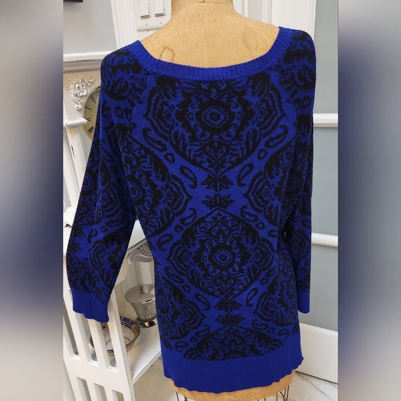 CABLE & GUAGE Long Sleeve Royal Blue & Black Scoop Neck Patterned Sweater EUC - Picture 5 of 7